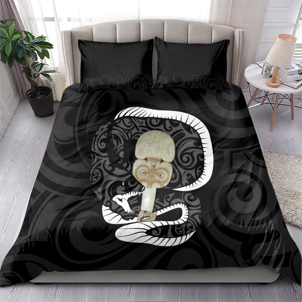 Black New Zealand Eel Bedding Set Aotearoa Maori Tuna With Kotiate Weapon - Vibe Hoodie Shop
