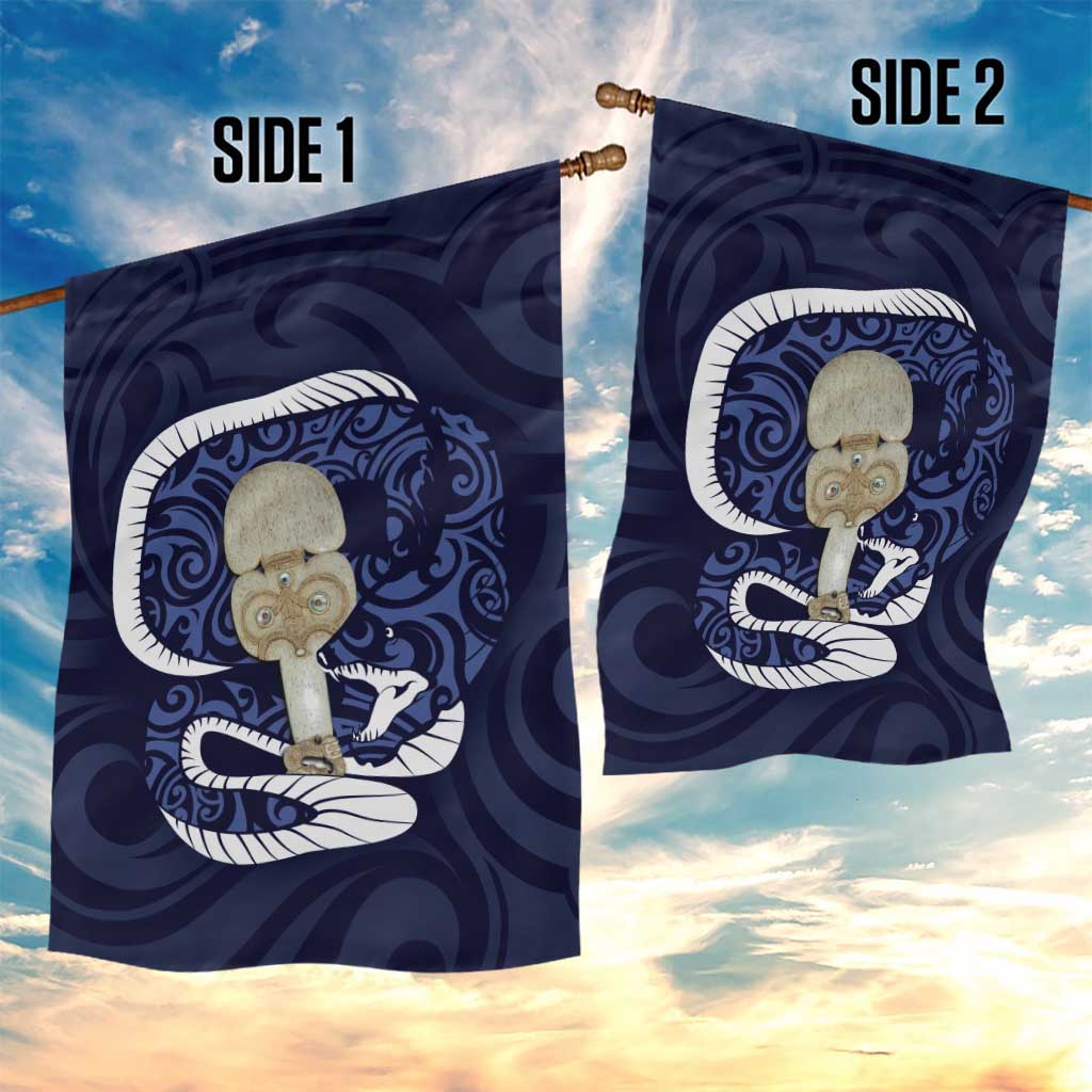 Blue New Zealand Eel Garden Flag Aotearoa Maori Tuna With Kotiate Weapon - Vibe Hoodie Shop