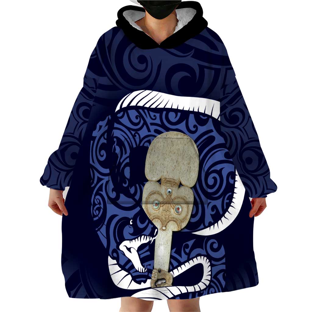 Blue New Zealand Eel Wearable Blanket Hoodie Aotearoa Maori Tuna With Kotiate Weapon - Vibe Hoodie Shop