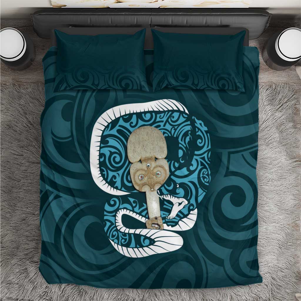 Turquoise New Zealand Eel Bedding Set Aotearoa Maori Tuna With Kotiate Weapon - Vibe Hoodie Shop