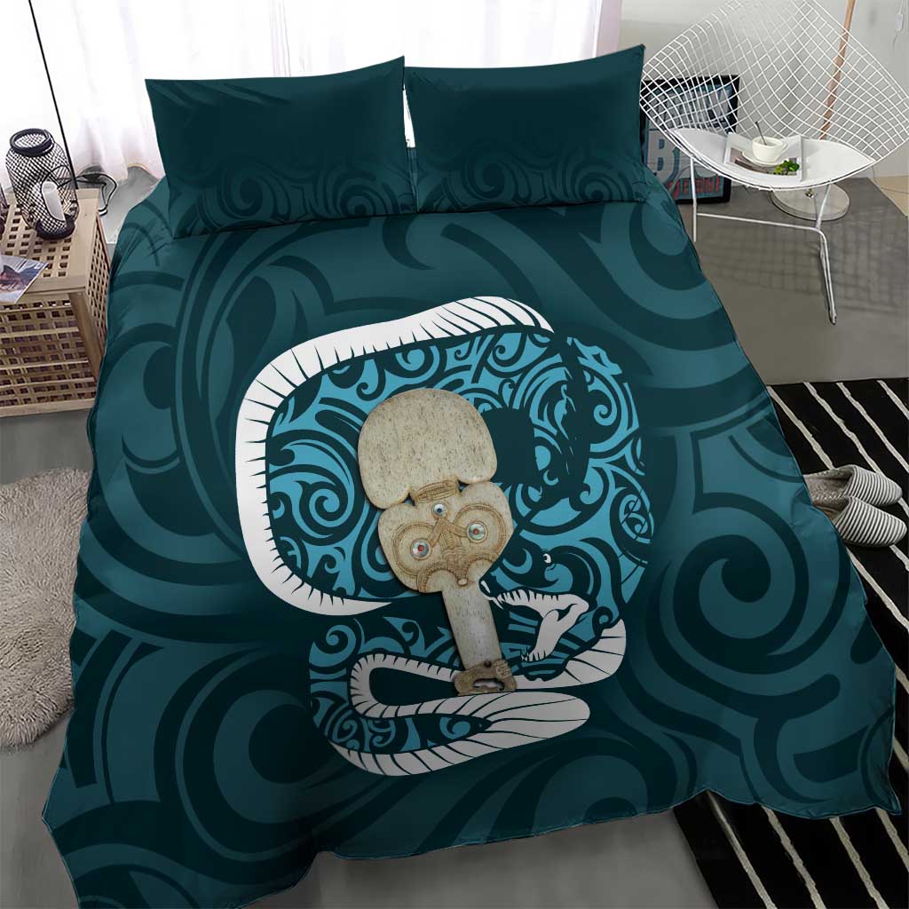 Turquoise New Zealand Eel Bedding Set Aotearoa Maori Tuna With Kotiate Weapon - Vibe Hoodie Shop