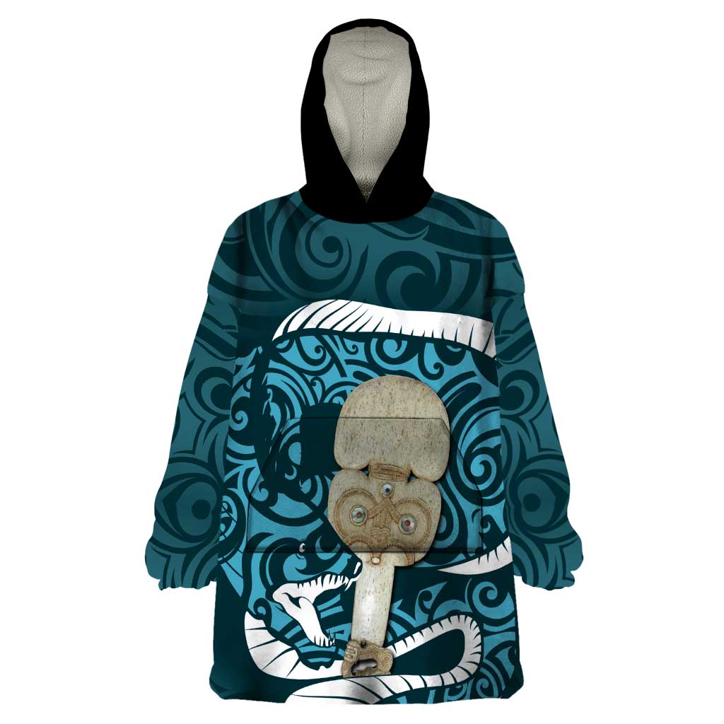 Turquoise New Zealand Eel Wearable Blanket Hoodie Aotearoa Maori Tuna With Kotiate Weapon - Vibe Hoodie Shop