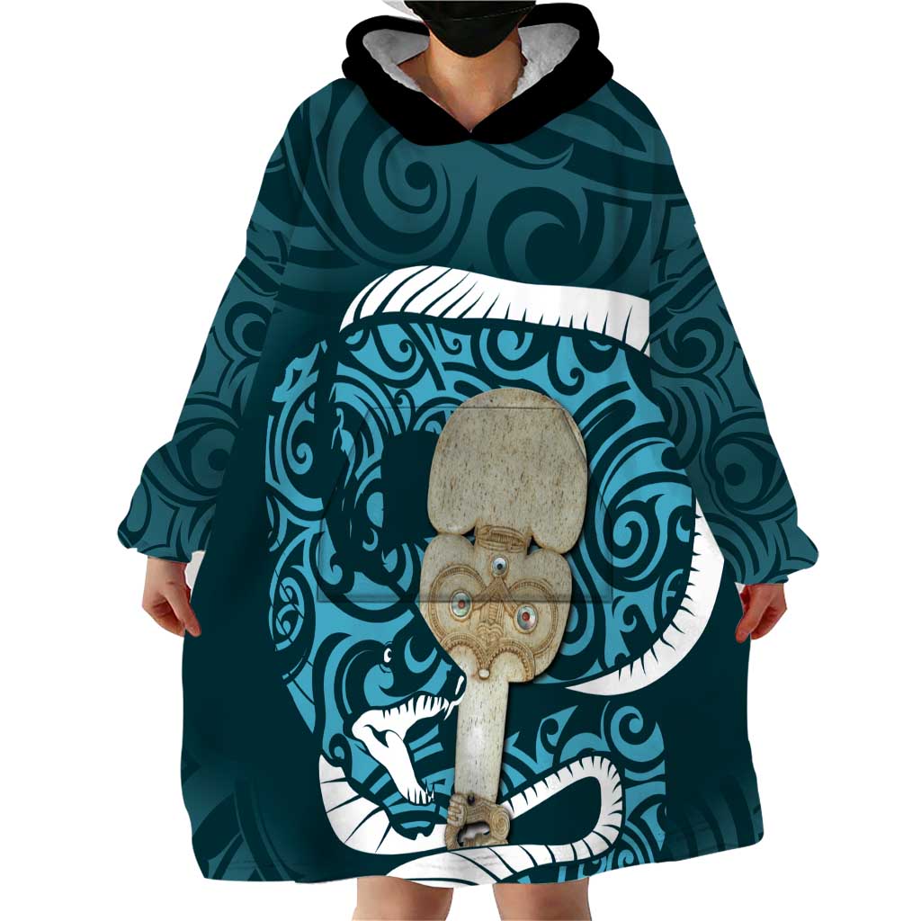 Turquoise New Zealand Eel Wearable Blanket Hoodie Aotearoa Maori Tuna With Kotiate Weapon - Vibe Hoodie Shop