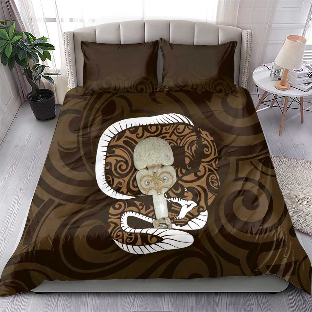 Gold New Zealand Eel Bedding Set Aotearoa Maori Tuna With Kotiate Weapon - Vibe Hoodie Shop
