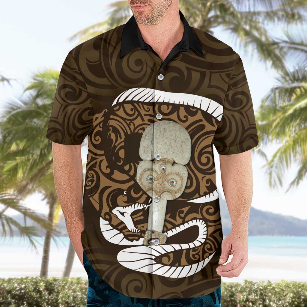 Gold New Zealand Eel Hawaiian Shirt Aotearoa Maori Tuna With Kotiate Weapon - Vibe Hoodie Shop