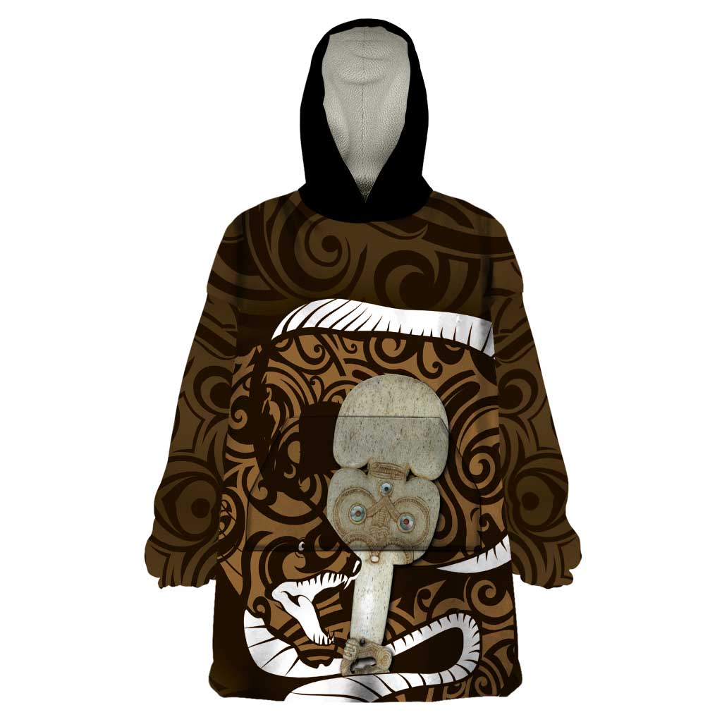 Gold New Zealand Eel Wearable Blanket Hoodie Aotearoa Maori Tuna With Kotiate Weapon - Vibe Hoodie Shop