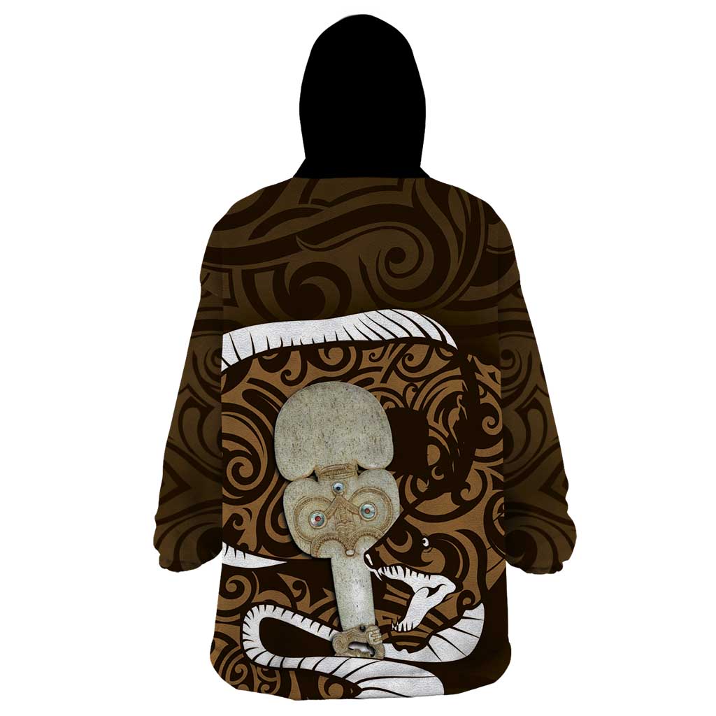 Gold New Zealand Eel Wearable Blanket Hoodie Aotearoa Maori Tuna With Kotiate Weapon - Vibe Hoodie Shop