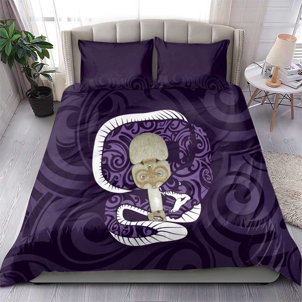 Purple New Zealand Eel Bedding Set Aotearoa Maori Tuna With Kotiate Weapon - Vibe Hoodie Shop