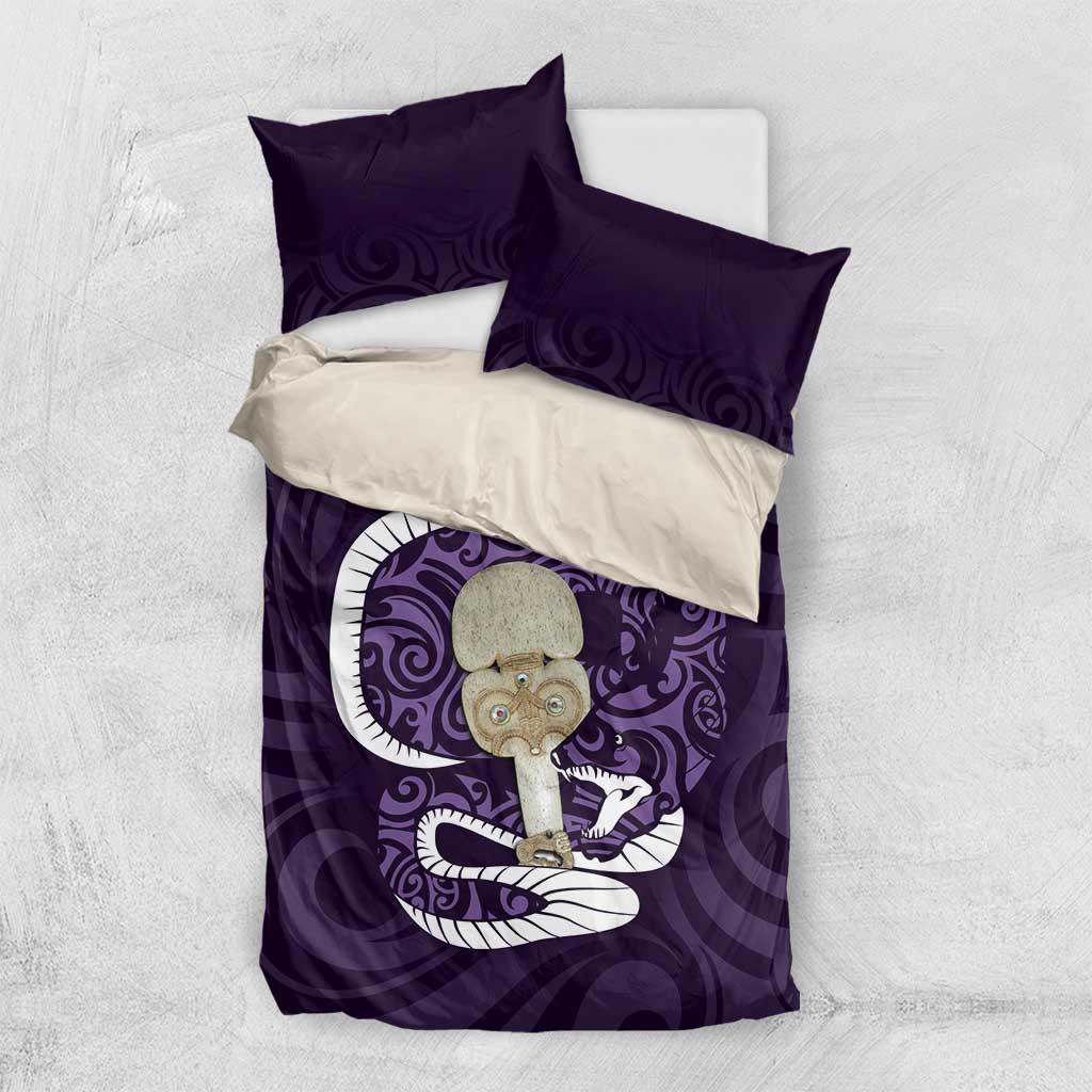 Purple New Zealand Eel Bedding Set Aotearoa Maori Tuna With Kotiate Weapon - Vibe Hoodie Shop