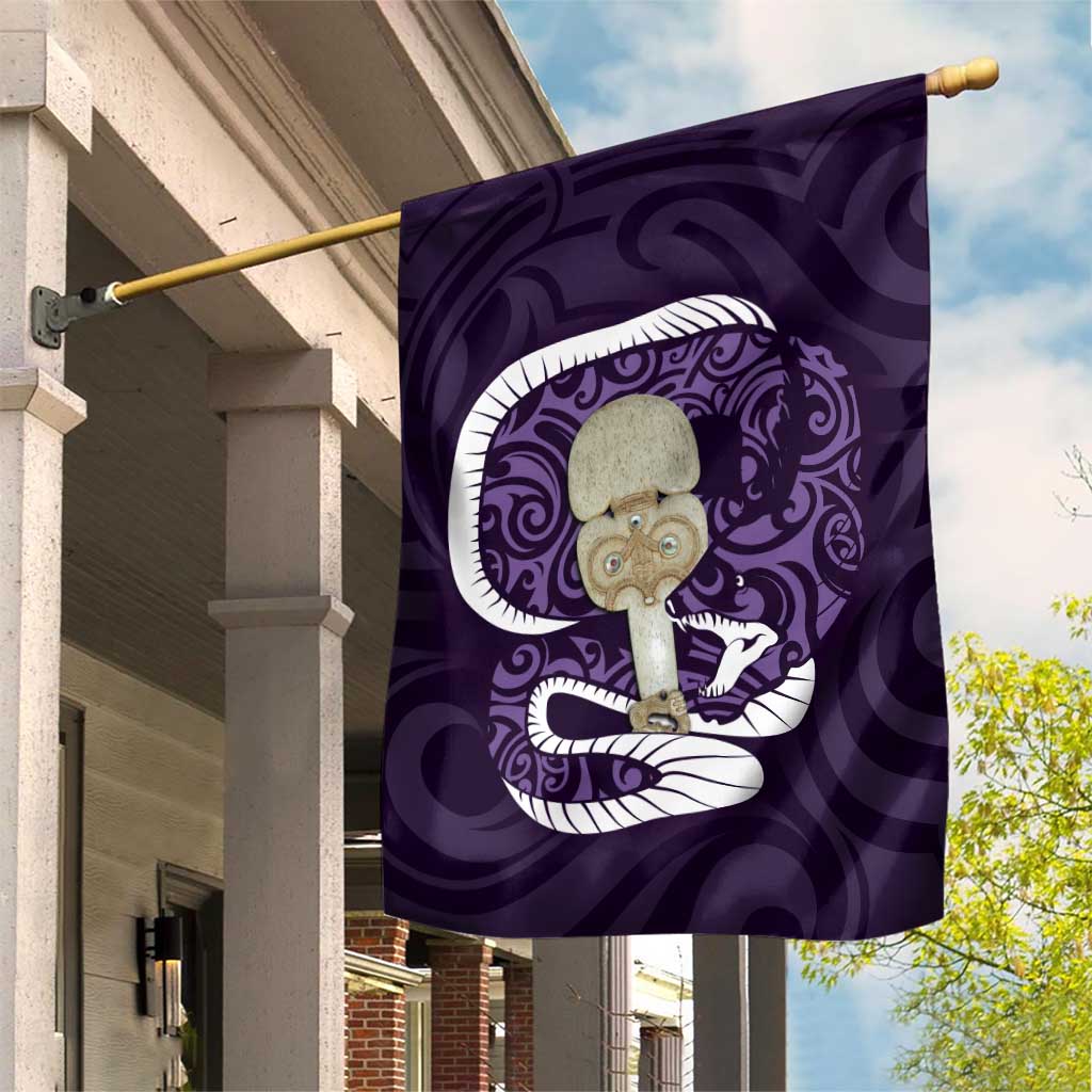 Purple New Zealand Eel Garden Flag Aotearoa Maori Tuna With Kotiate Weapon - Vibe Hoodie Shop