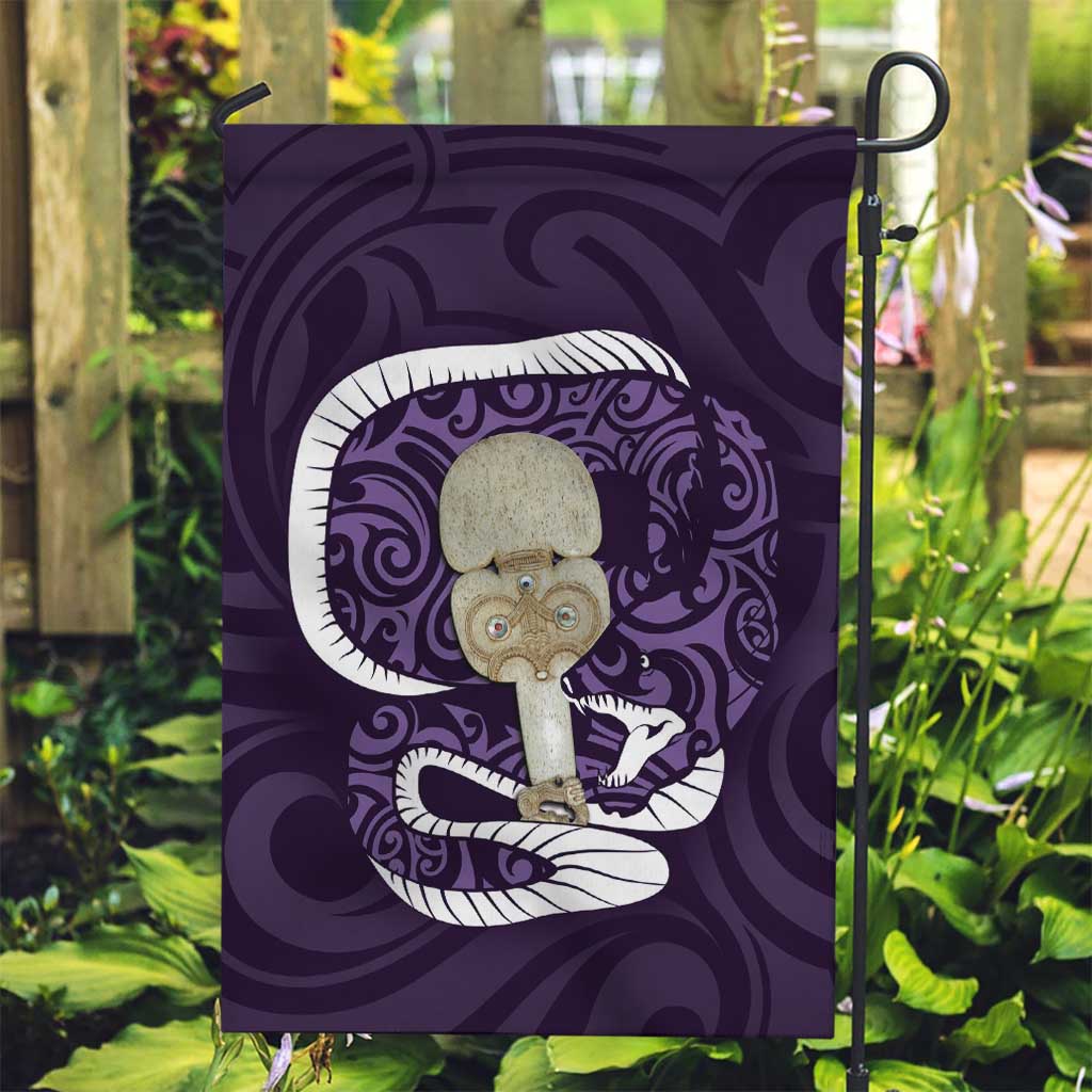 Purple New Zealand Eel Garden Flag Aotearoa Maori Tuna With Kotiate Weapon - Vibe Hoodie Shop