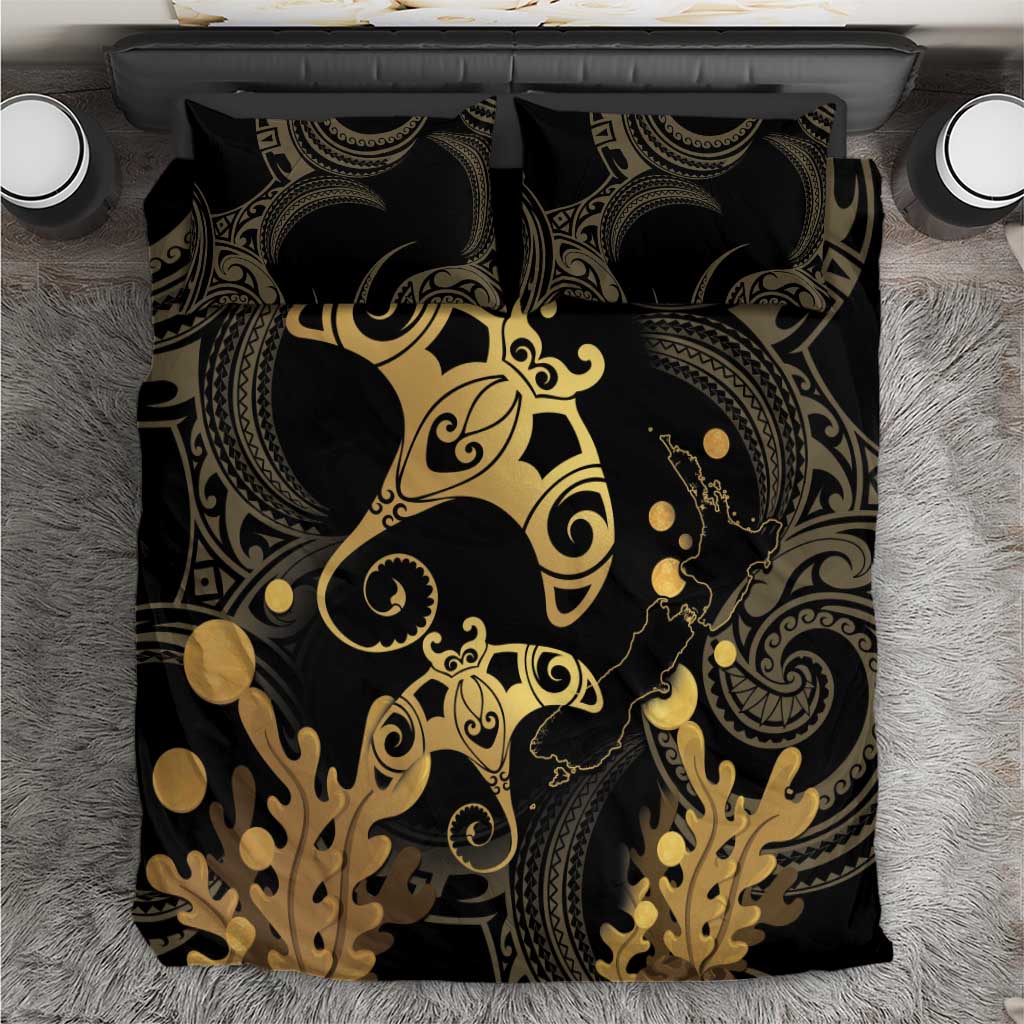 Black And Gold Aotearoa Whai Bedding Set NZ Stingrays Maori Curves Style - Vibe Hoodie Shop