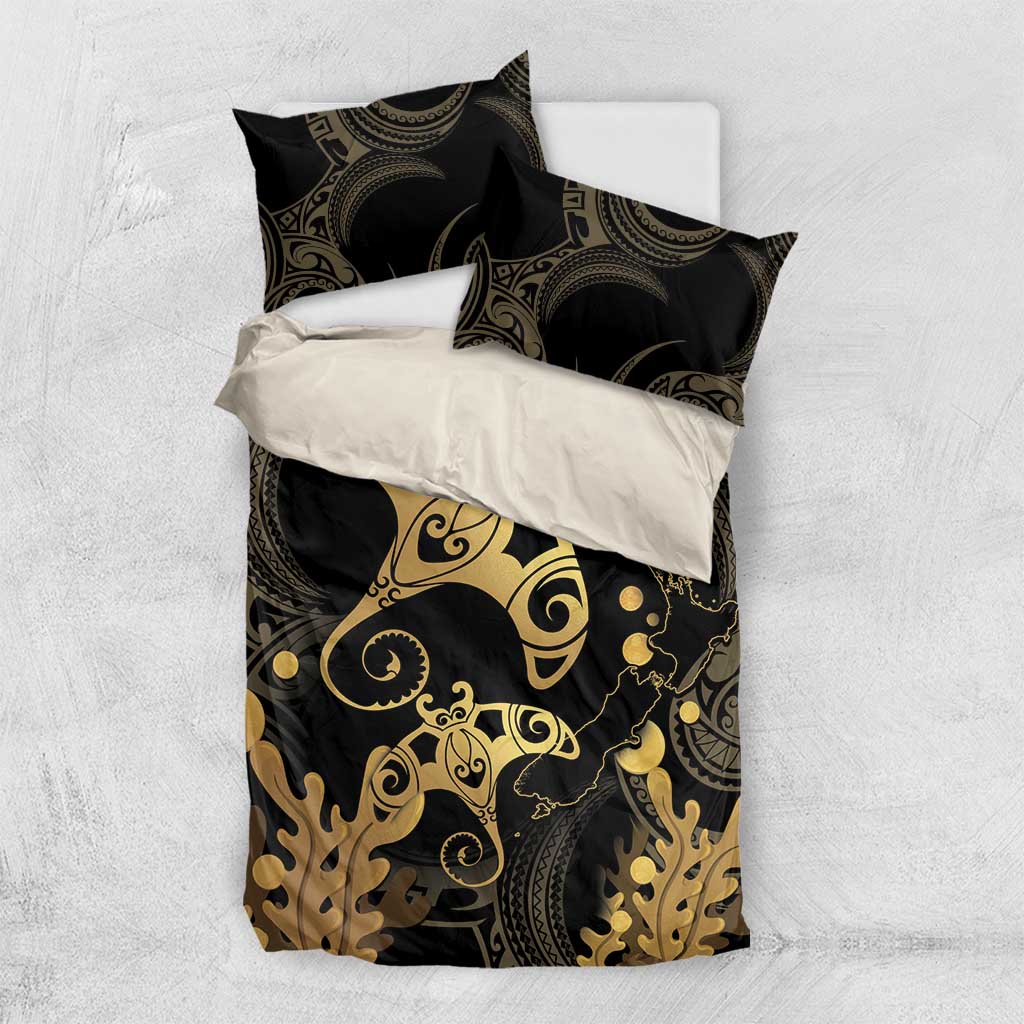 Black And Gold Aotearoa Whai Bedding Set NZ Stingrays Maori Curves Style - Vibe Hoodie Shop