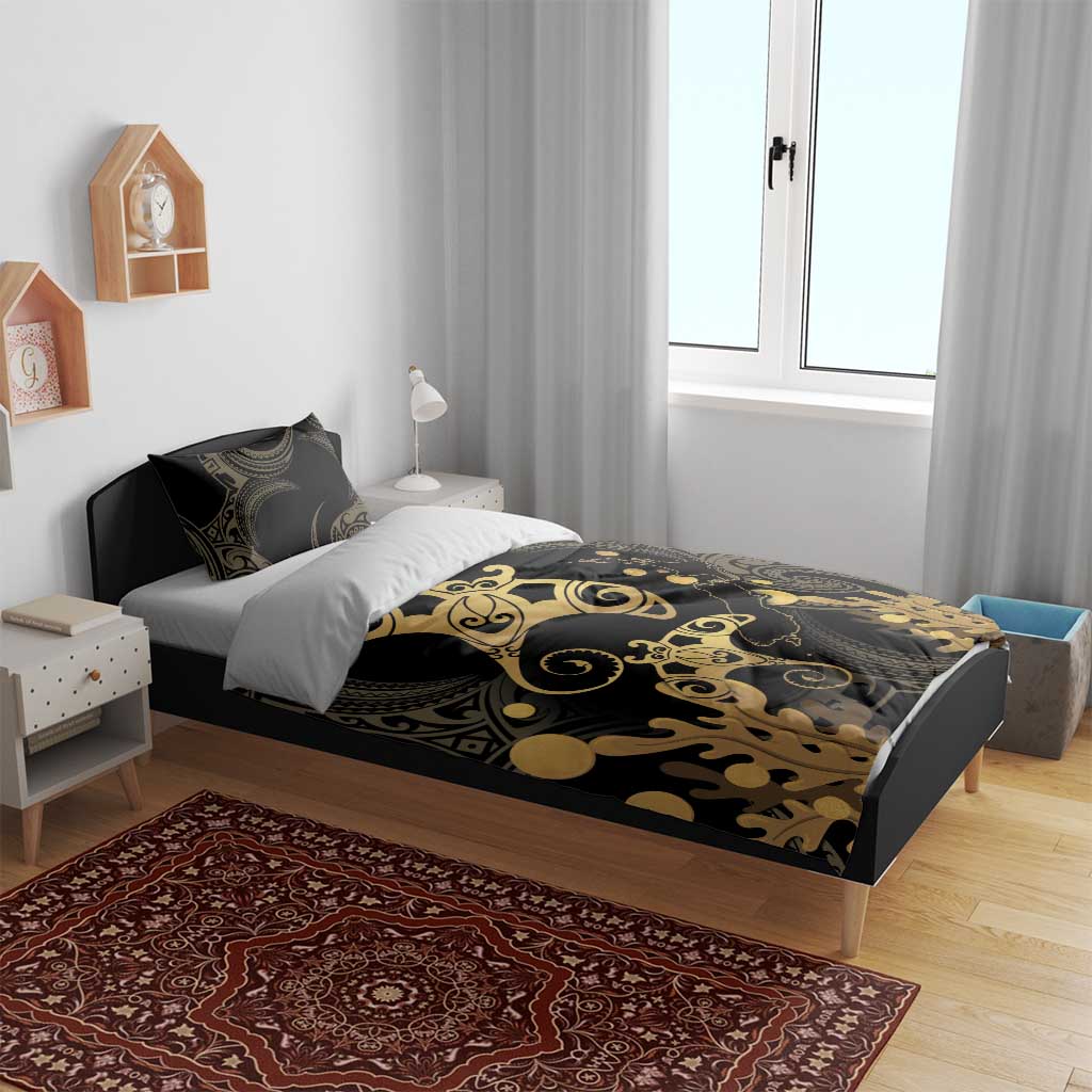 Black And Gold Aotearoa Whai Bedding Set NZ Stingrays Maori Curves Style - Vibe Hoodie Shop