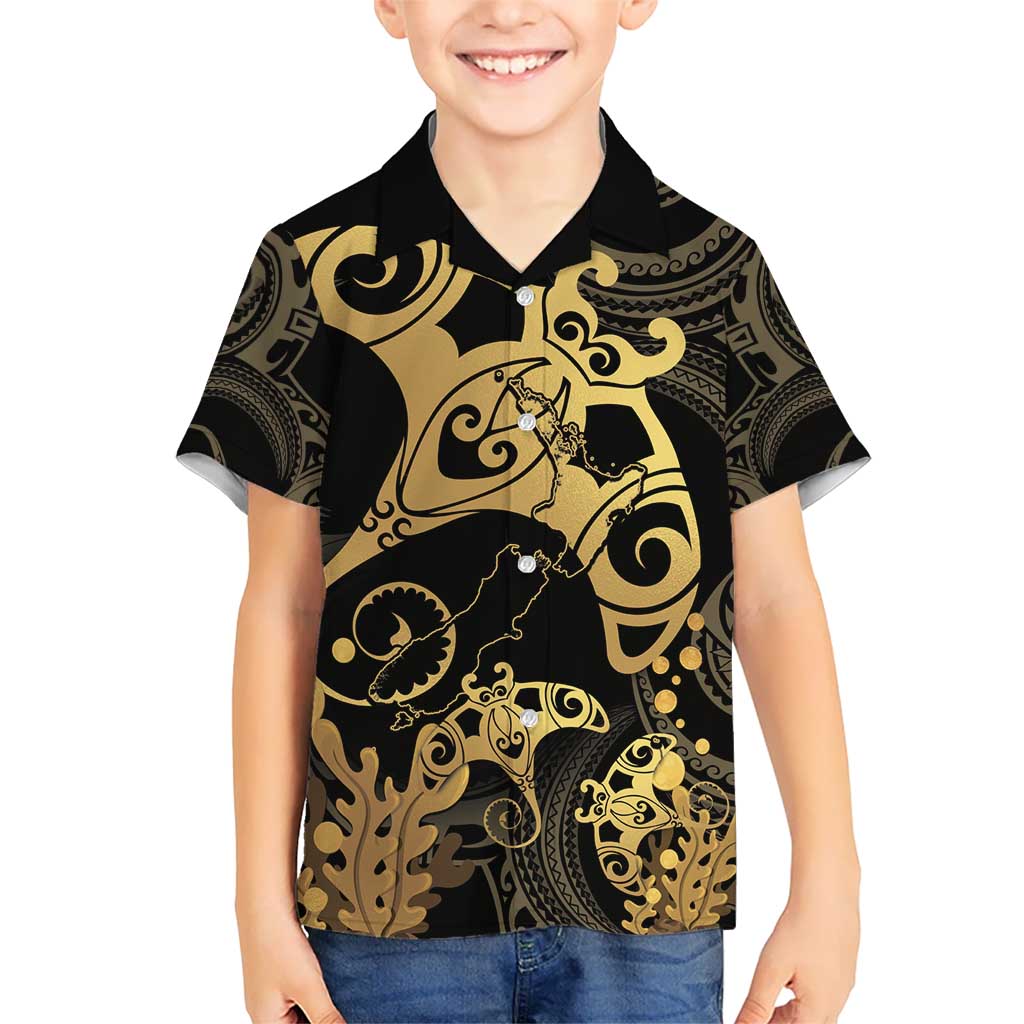 Black And Gold Aotearoa Whai Hawaiian Shirt NZ Stingrays Maori Curves Style - Vibe Hoodie Shop