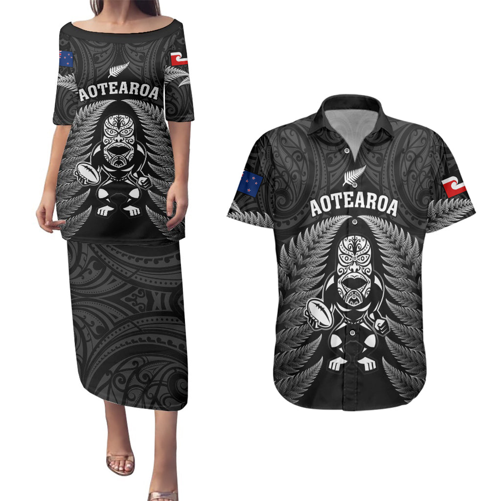 custom-new-zealand-aotearoa-rugby-couples-matching-puletasi-dress-and-hawaiian-shirt-nz-tiki-with-maori-fern-world-cup-black-version