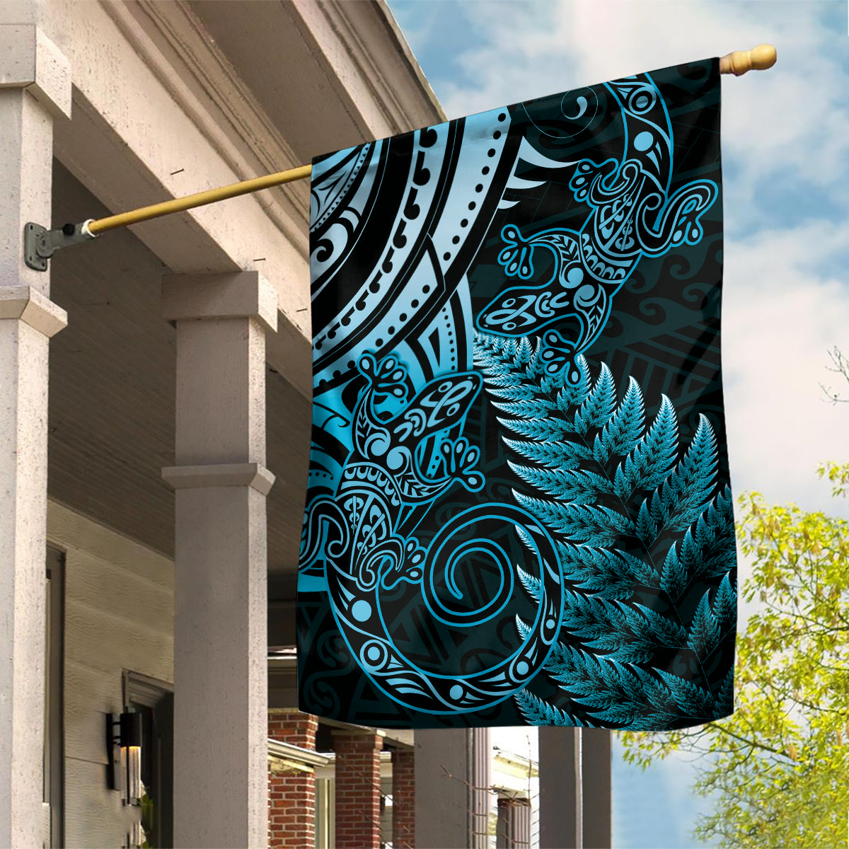 New Zealand Lizard Garden Flag Silver Fern Aotearoa Maori Blue Version - Vibe Hoodie Shop