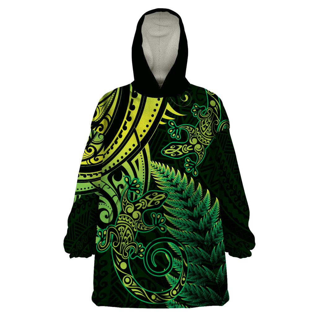 New Zealand Lizard Wearable Blanket Hoodie Silver Fern Aotearoa Maori Green Version - Vibe Hoodie Shop