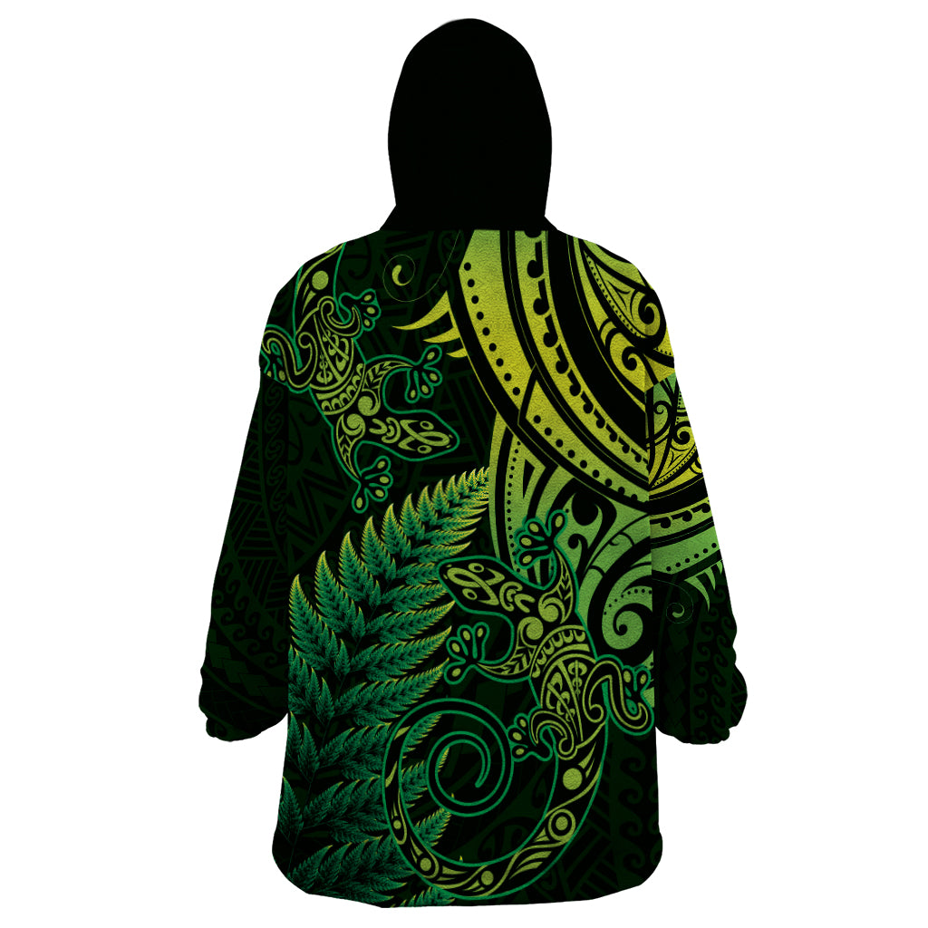 New Zealand Lizard Wearable Blanket Hoodie Silver Fern Aotearoa Maori Green Version - Vibe Hoodie Shop