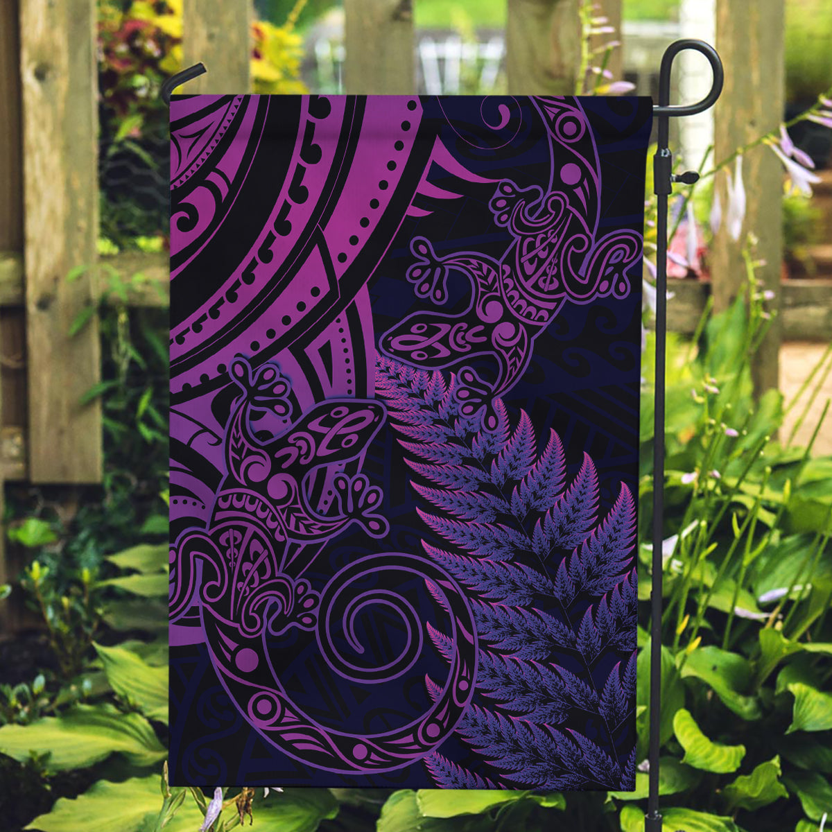 New Zealand Lizard Garden Flag Silver Fern Aotearoa Maori Purple Version - Vibe Hoodie Shop