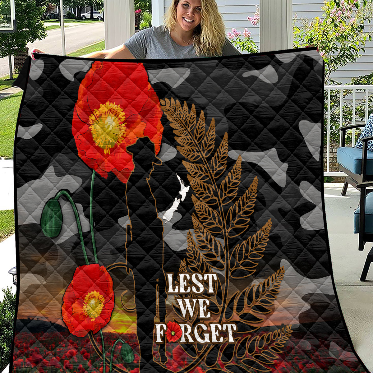 New Zealand ANZAC Day Quilt Lest We Forget Silver Fern With Camouflage - Vibe Hoodie Shop