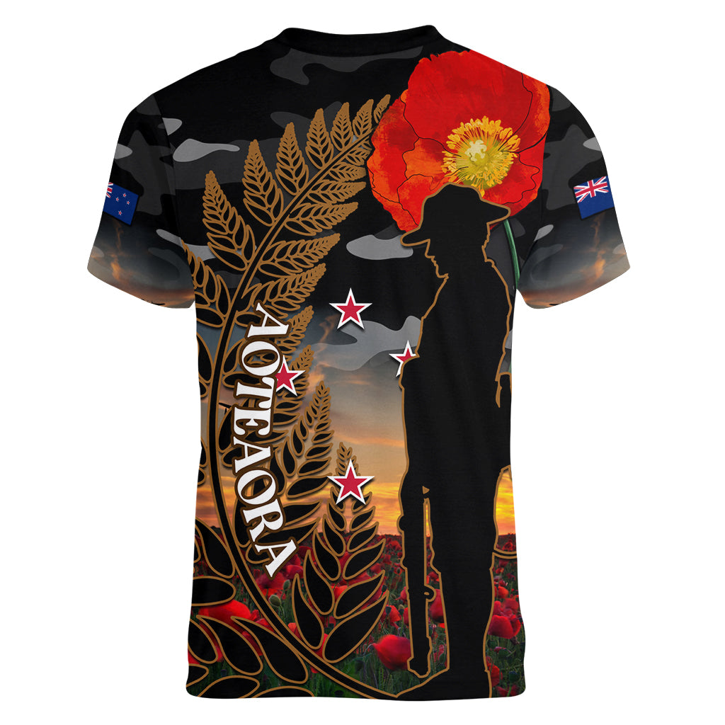 New Zealand ANZAC Day Women V Neck T Shirt Lest We Forget Silver Fern With Camouflage - Vibe Hoodie Shop