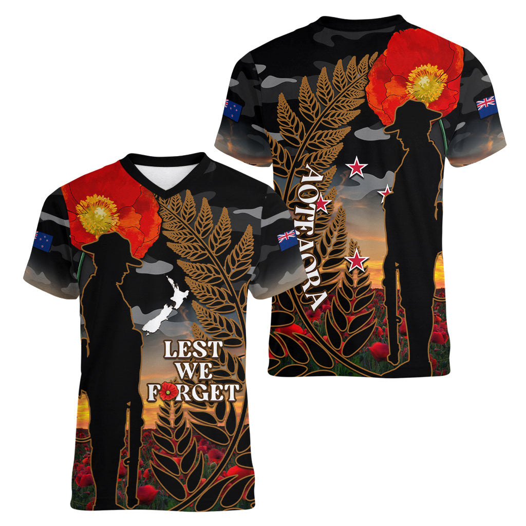 New Zealand ANZAC Day Women V Neck T Shirt Lest We Forget Silver Fern With Camouflage - Vibe Hoodie Shop