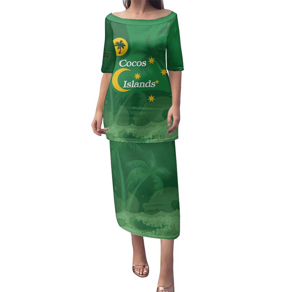 Australia Cocos Keeling Islands Family Matching Puletasi and Hawaiian Shirt Southern Cross Palm Tree Pattern - Vibe Hoodie