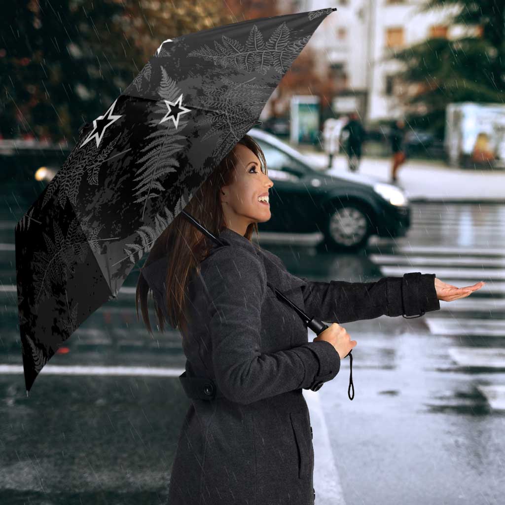 Custom New Zealand Silver Fern Football Umbrella Go Aotearoa Grunge Black - Vibe Hoodie