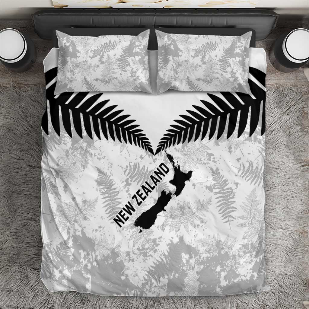 Custom New Zealand Silver Fern Football Bedding Set Go Aotearoa Grunge White - Vibe Hoodie