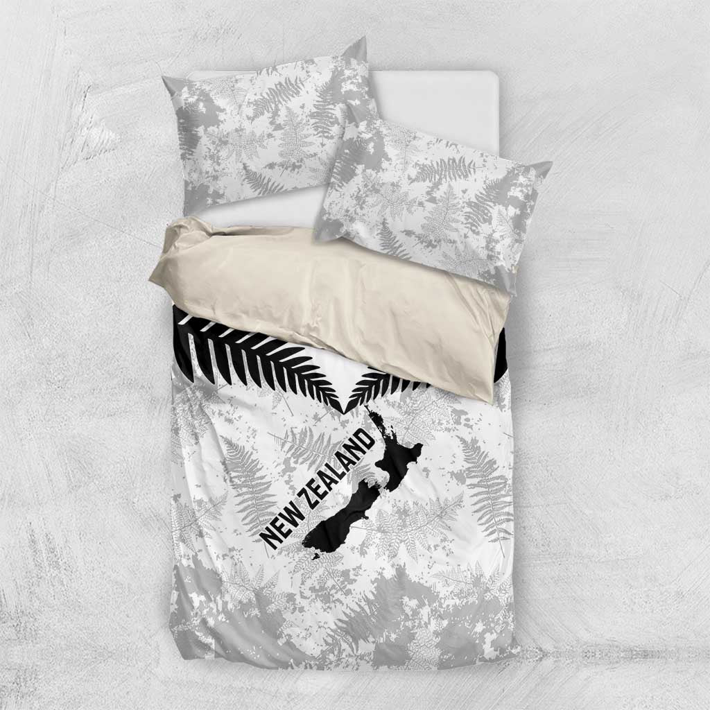 Custom New Zealand Silver Fern Football Bedding Set Go Aotearoa Grunge White - Vibe Hoodie