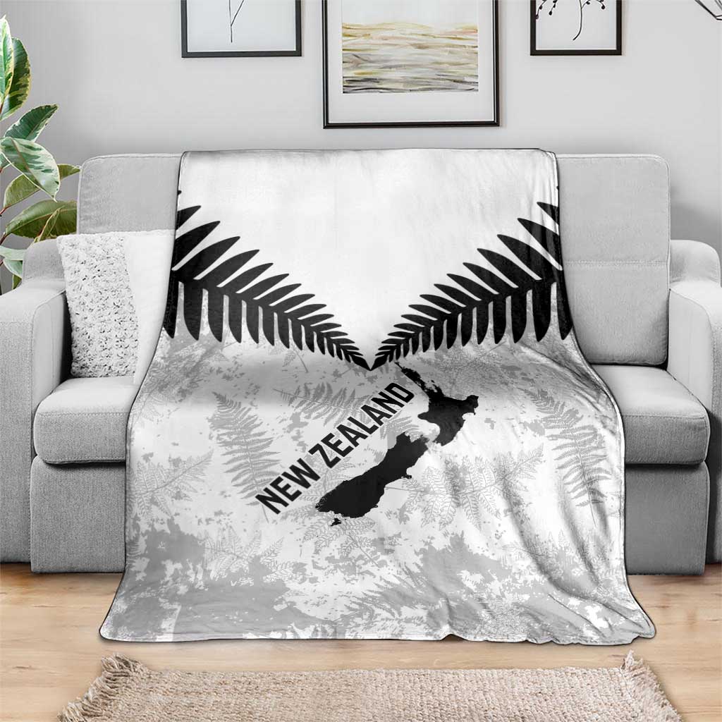Custom New Zealand Silver Fern Football Blanket Go Aotearoa Grunge White - Vibe Hoodie