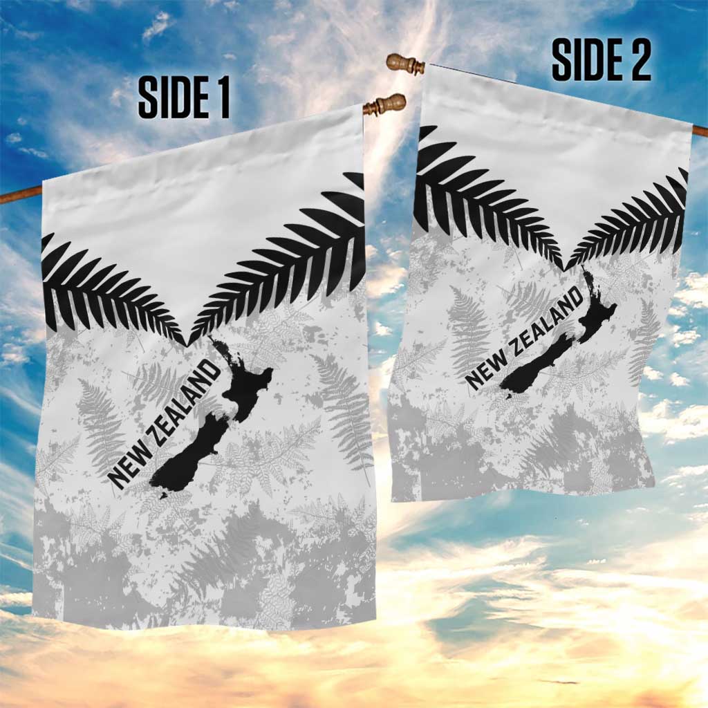 Custom New Zealand Silver Fern Football Garden Flag Go Aotearoa Grunge White - Vibe Hoodie
