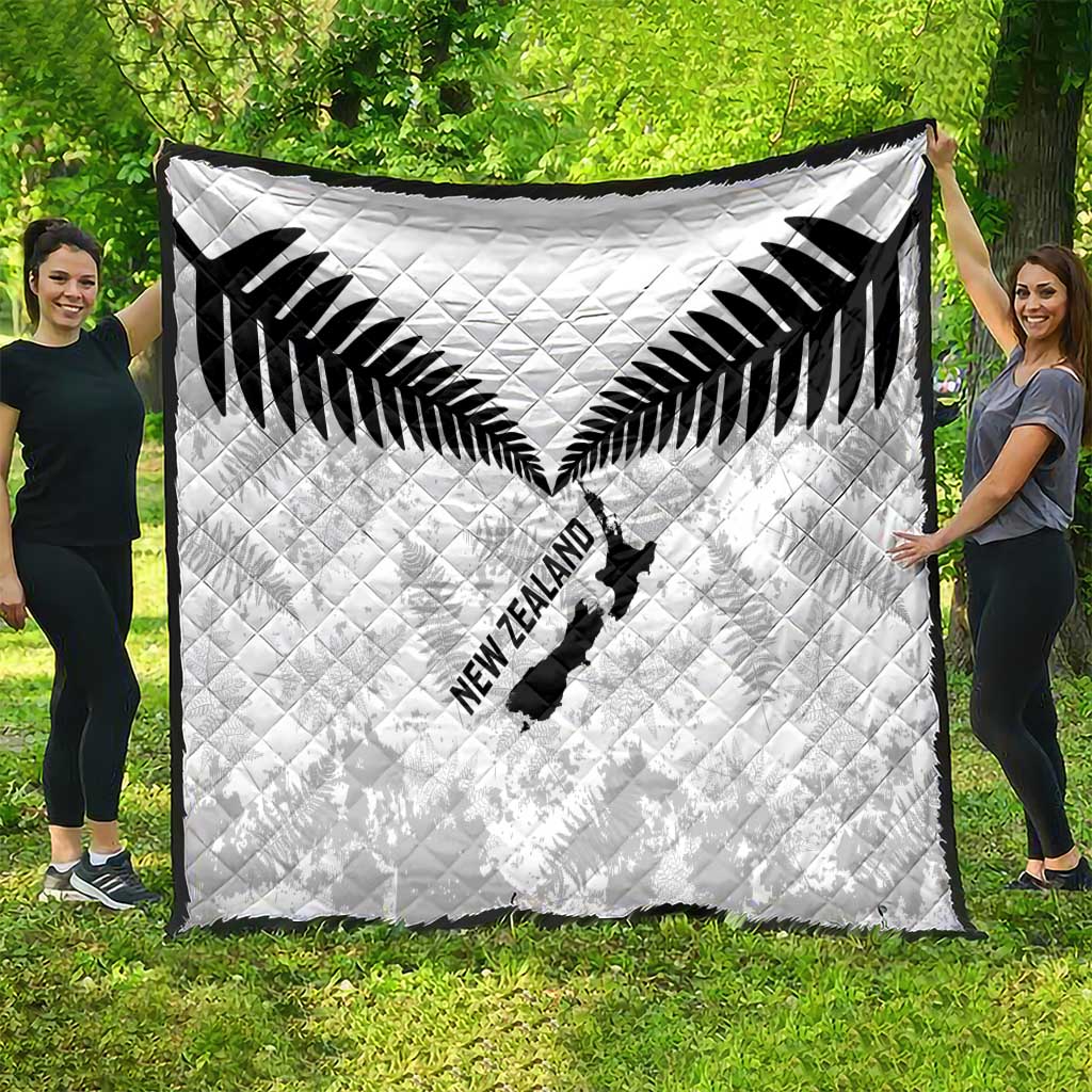 Custom New Zealand Silver Fern Football Quilt Go Aotearoa Grunge White - Vibe Hoodie