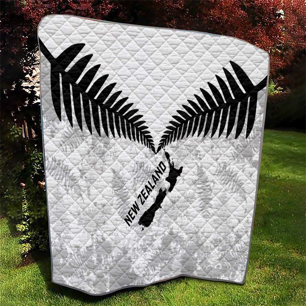 Custom New Zealand Silver Fern Football Quilt Go Aotearoa Grunge White - Vibe Hoodie