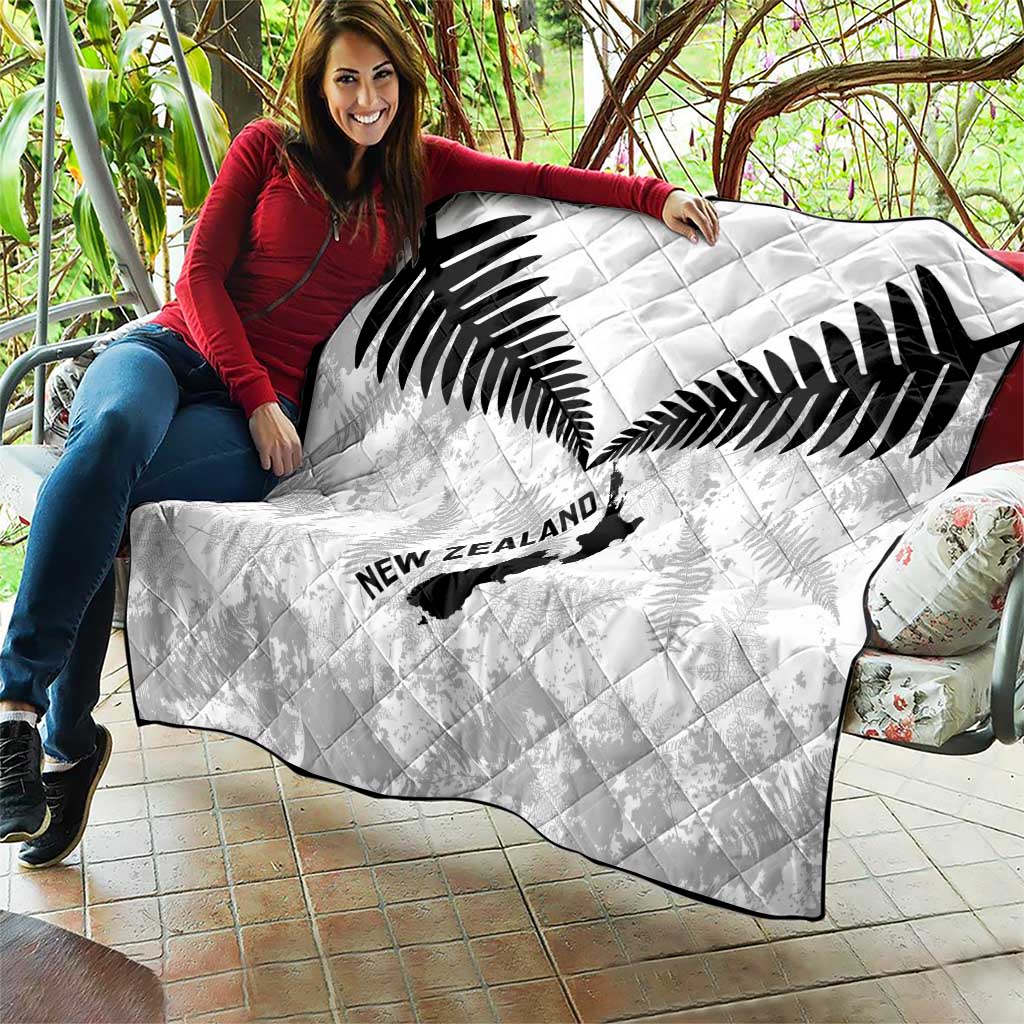 Custom New Zealand Silver Fern Football Quilt Go Aotearoa Grunge White - Vibe Hoodie