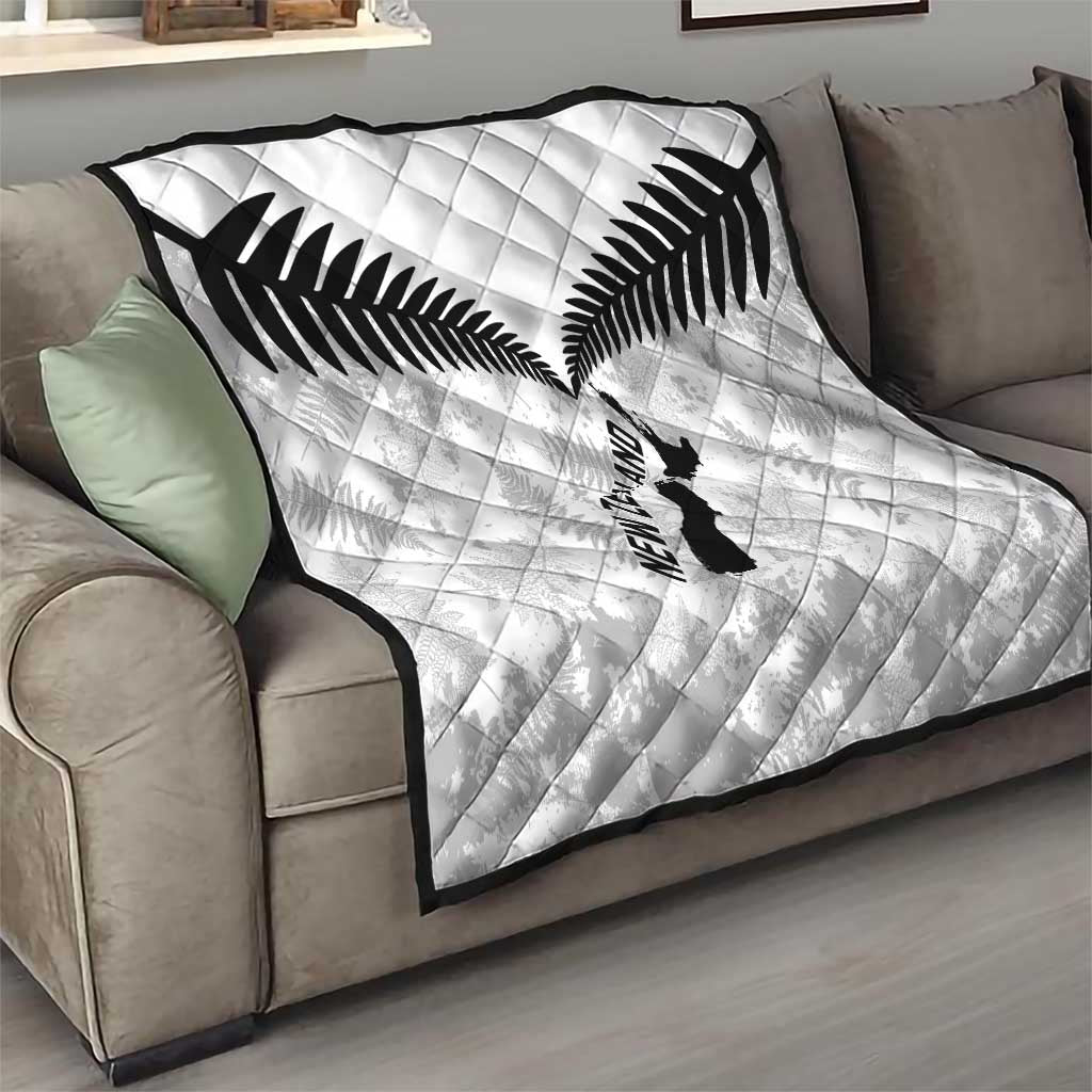Custom New Zealand Silver Fern Football Quilt Go Aotearoa Grunge White - Vibe Hoodie