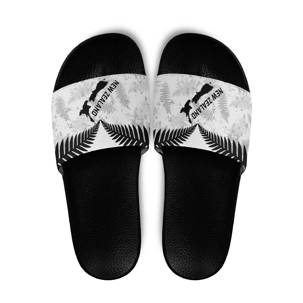 Custom New Zealand Silver Fern Football Slide Sandals Go Aotearoa Grunge White - Vibe Hoodie