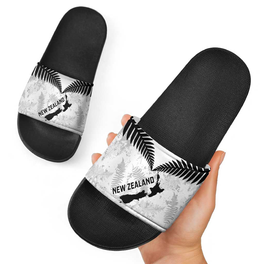 Custom New Zealand Silver Fern Football Slide Sandals Go Aotearoa Grunge White - Vibe Hoodie