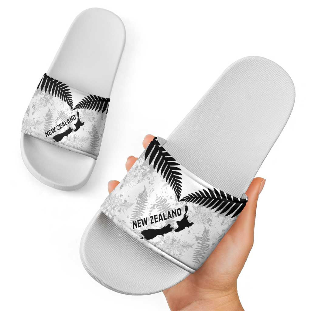 Custom New Zealand Silver Fern Football Slide Sandals Go Aotearoa Grunge White - Vibe Hoodie