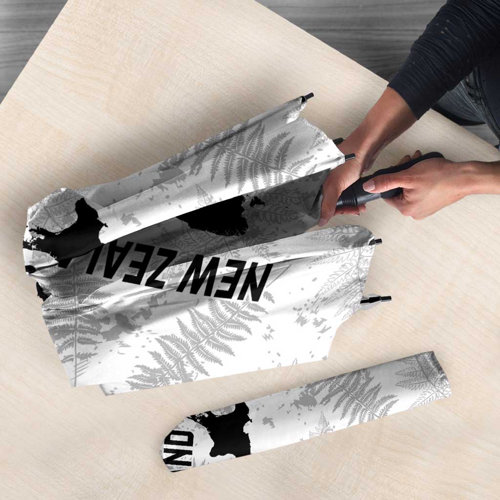 Custom New Zealand Silver Fern Football Umbrella Go Aotearoa Grunge White - Vibe Hoodie