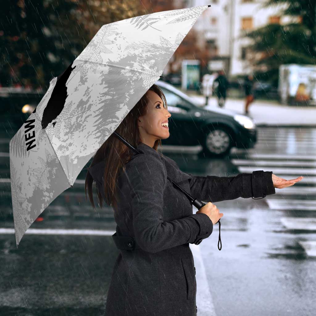 Custom New Zealand Silver Fern Football Umbrella Go Aotearoa Grunge White - Vibe Hoodie