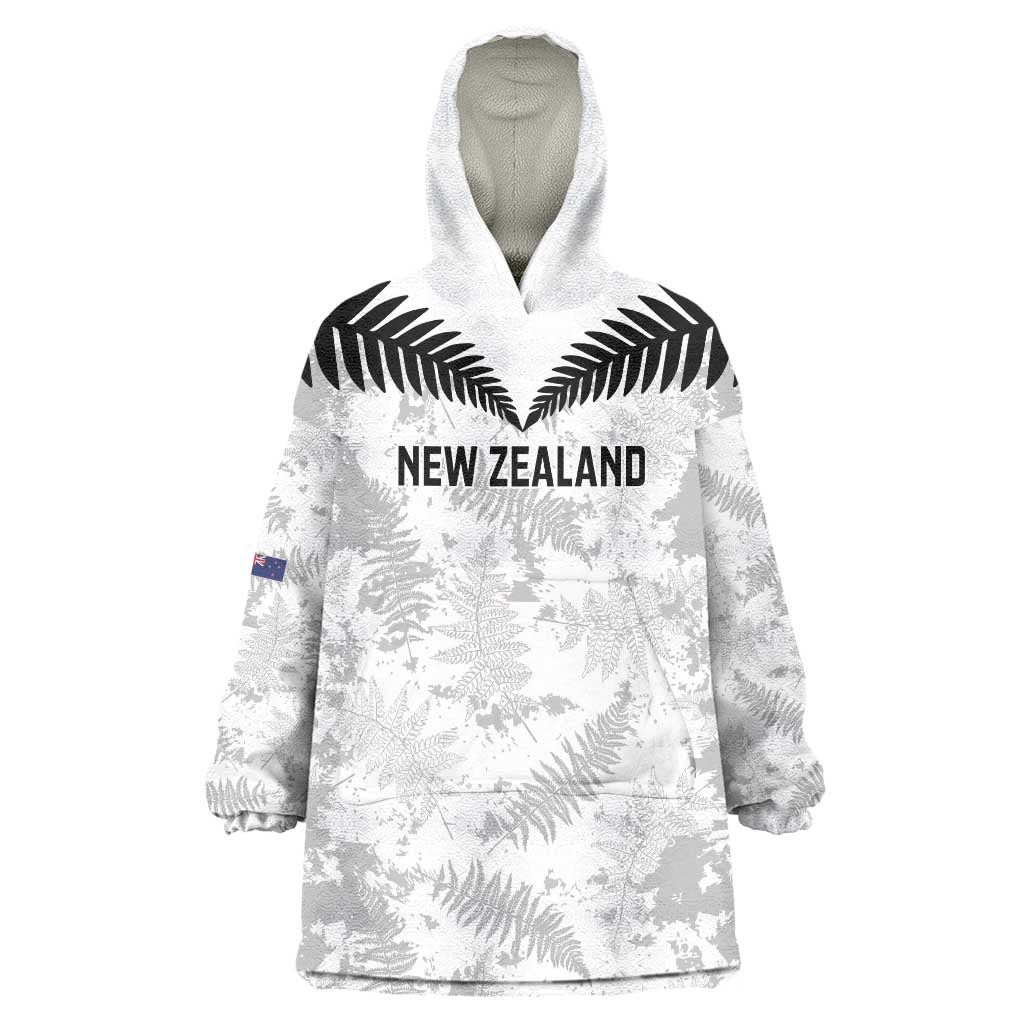 Custom New Zealand Silver Fern Football Wearable Blanket Hoodie Go Aotearoa Grunge White - Vibe Hoodie