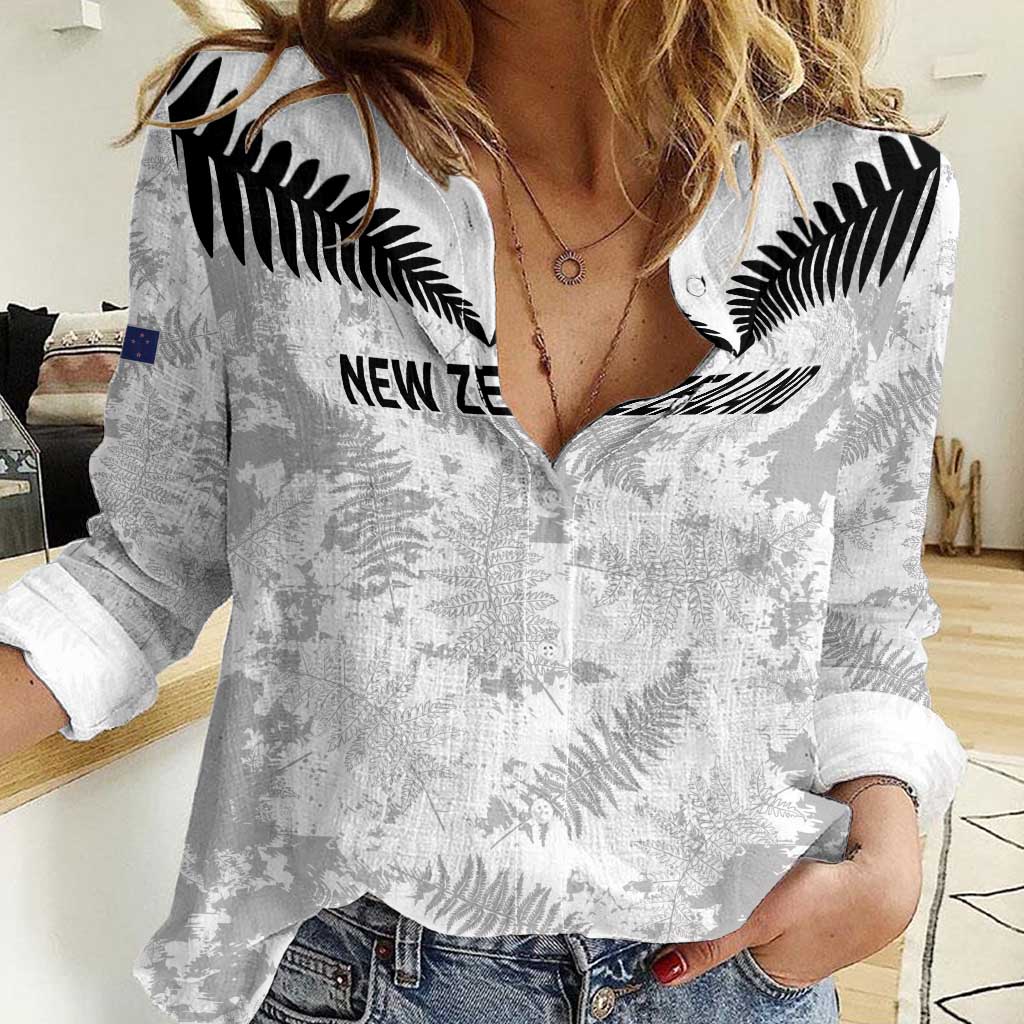 Custom New Zealand Silver Fern Football Women Casual Shirt Go Aotearoa Grunge White - Vibe Hoodie