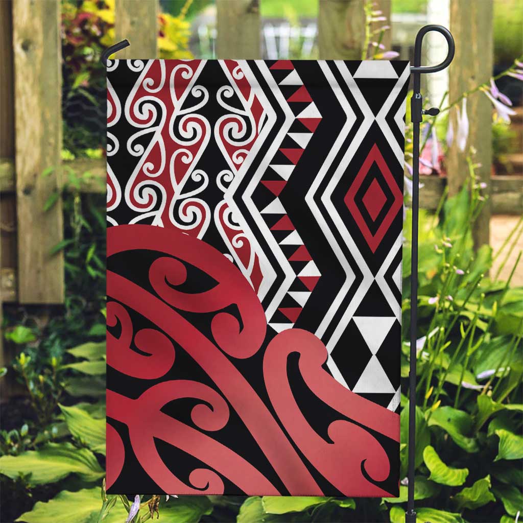New Zealand Garden Flag Aotearoa Kowhaiwhai Mix Taniko Art - Red - Vibe Hoodie Shop