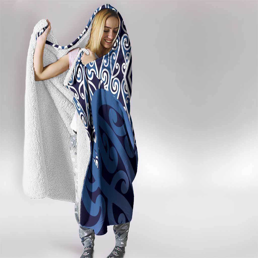 New Zealand Hooded Blanket Aotearoa Kowhaiwhai Mix Taniko Art - Blue