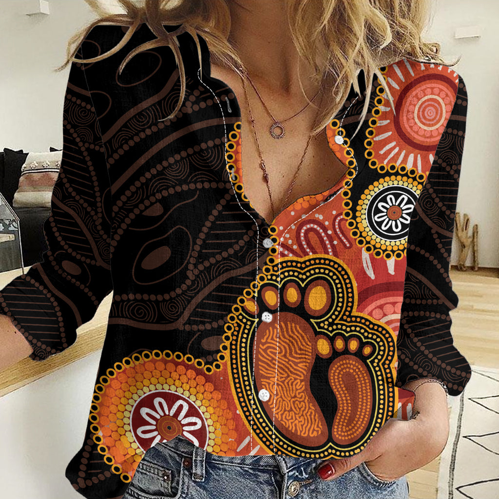 Australia Mothers Day Women Casual Shirt Mom And Baby Footprint Indigenous - Vibe Hoodie Shop