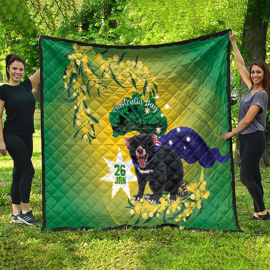 Tasimania Devil Australia Day Quilt Aussie Aussie Aussie Oi! Oi! Oi! - Green - Vibe Hoodie Shop