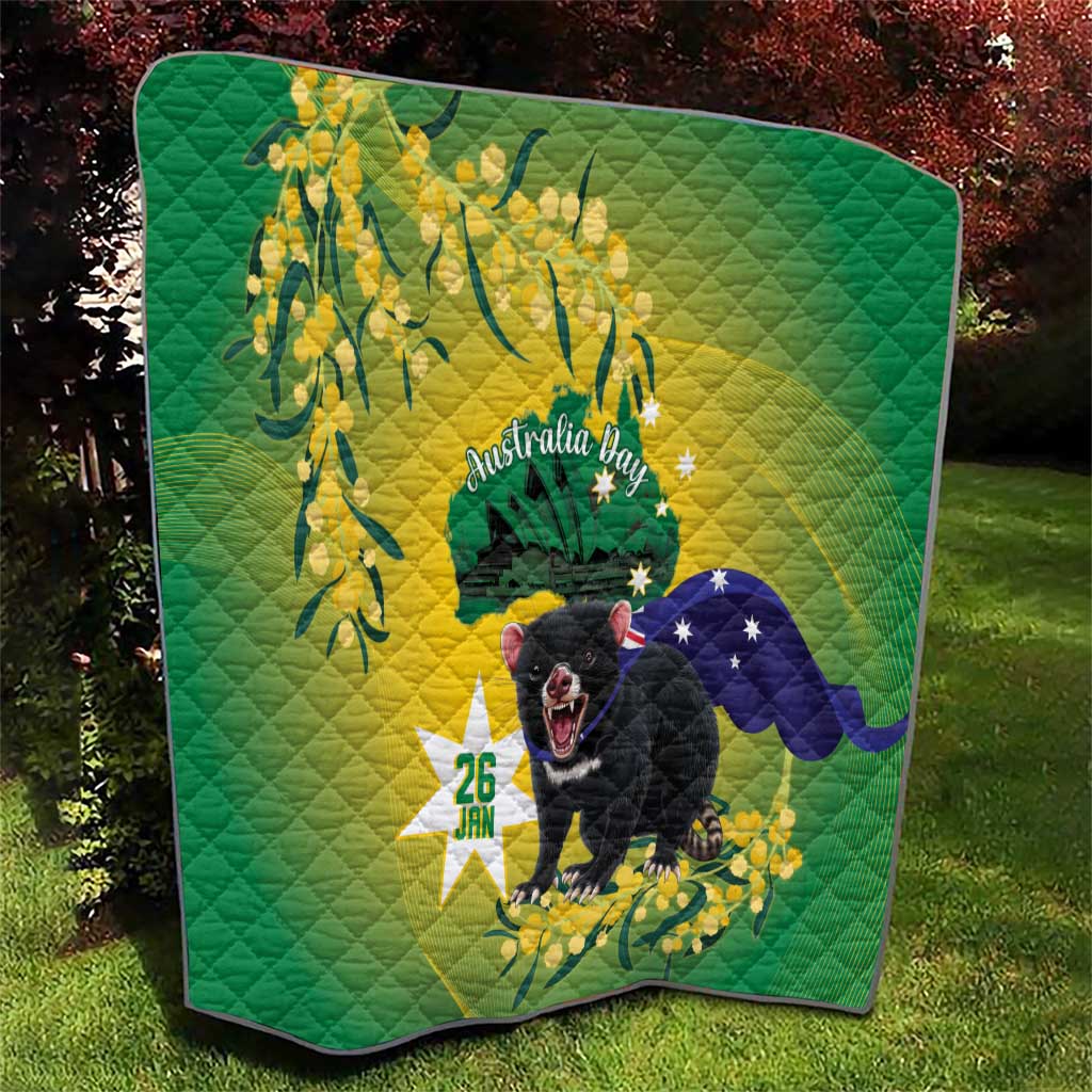 Tasimania Devil Australia Day Quilt Aussie Aussie Aussie Oi! Oi! Oi! - Green - Vibe Hoodie Shop