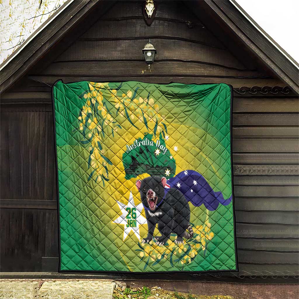 Tasimania Devil Australia Day Quilt Aussie Aussie Aussie Oi! Oi! Oi! - Green - Vibe Hoodie Shop